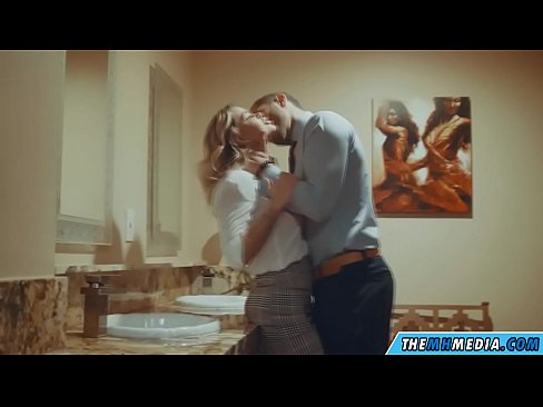 ❤️ 公衆トイレで巨乳金髪美女に誘惑されたら ☑ at us ja.rex-porn-com.ru ❌️